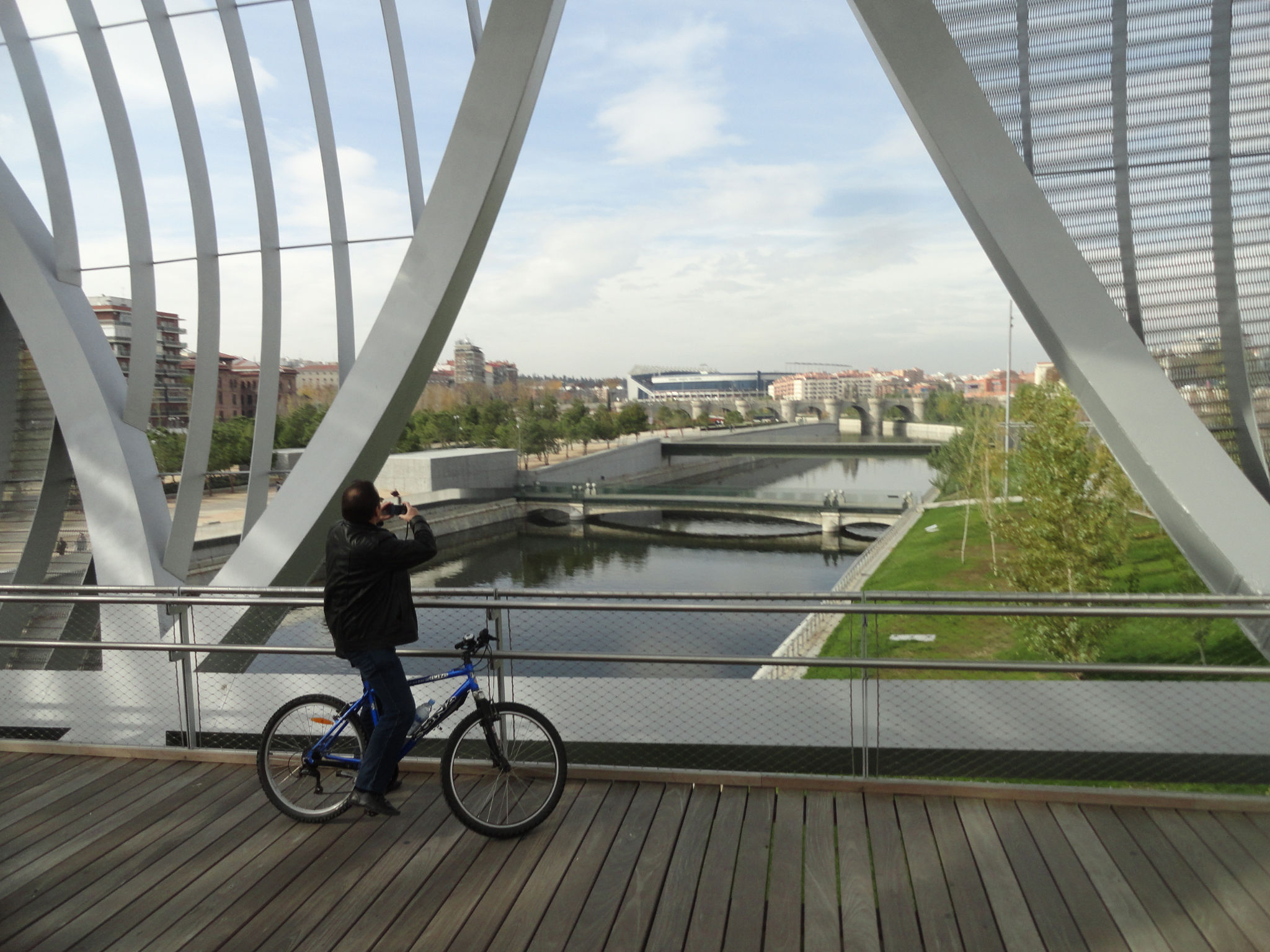 MADRID RIO , WEST 8, 2011, BRIDGE DOMINIQUE PERRAULT, 2011