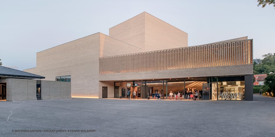 New InsighTour: Architectural Tour of the Théâtre de Carouge