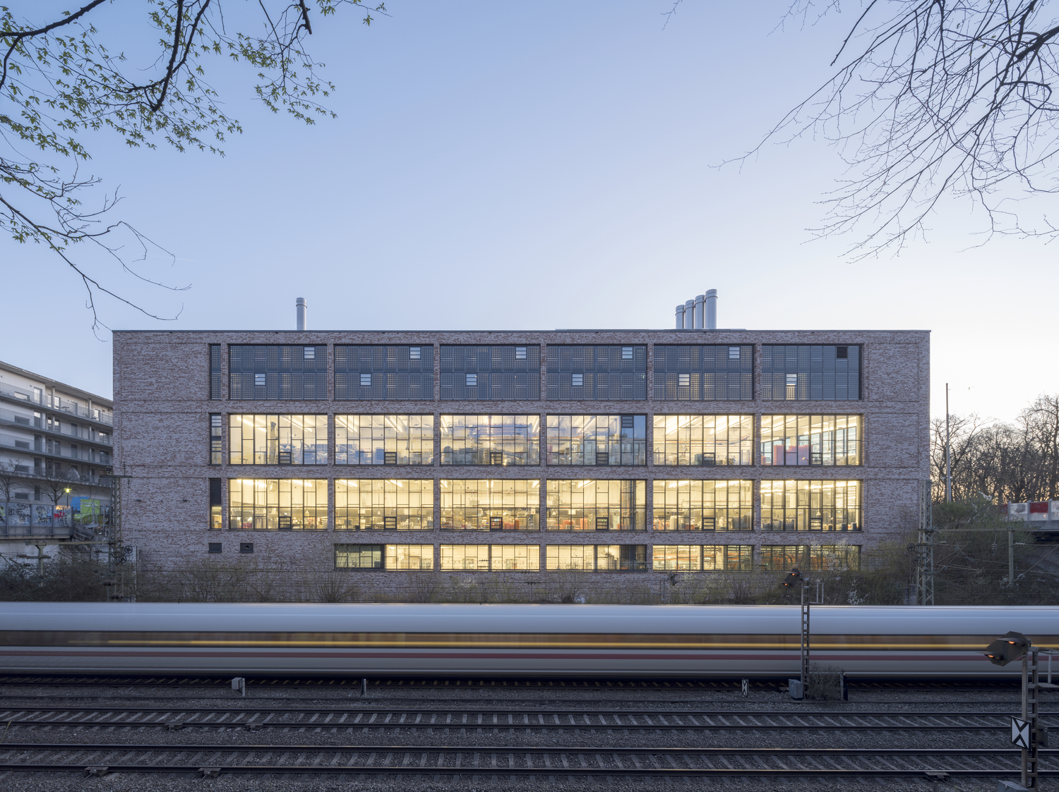 Rischart Headquarters in Munich_South-West View. ©Stefan Müller-Naumann
